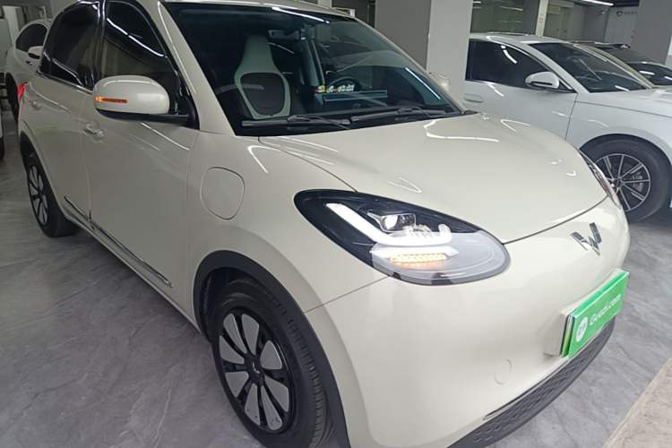Used Wuling Bingo 2024 333 km Enjoyment Version Front Right 45 Deg
