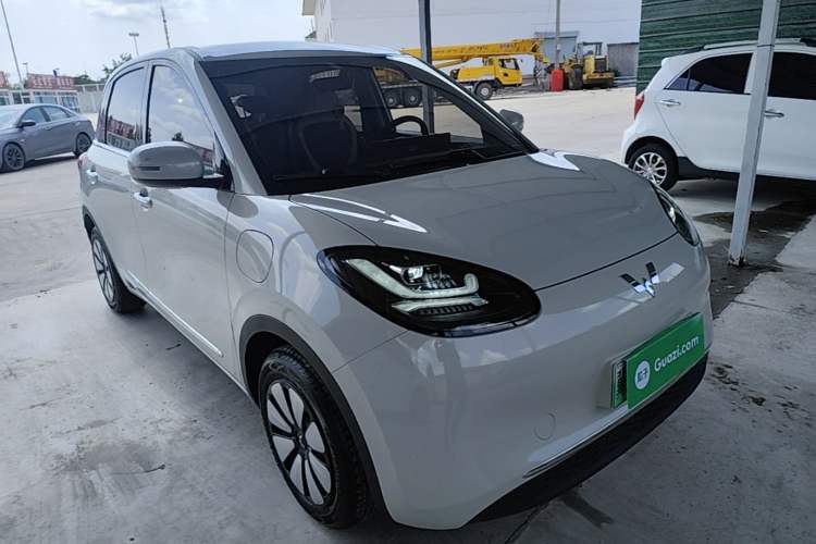 Used Wuling Bingo 2024 333 km Enjoyment Version Front Right 45 Deg