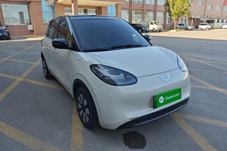 Used Wuling Bingo 2024 333 km Lingxi Connected Version Front Right 45 Deg