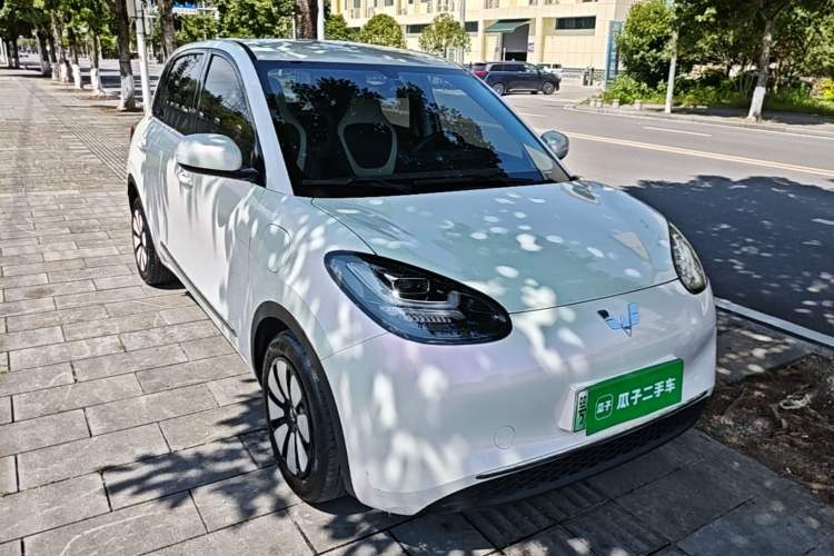 Used Wuling Bingo 2024 333 km Enjoyment Version Front Right 45 Deg