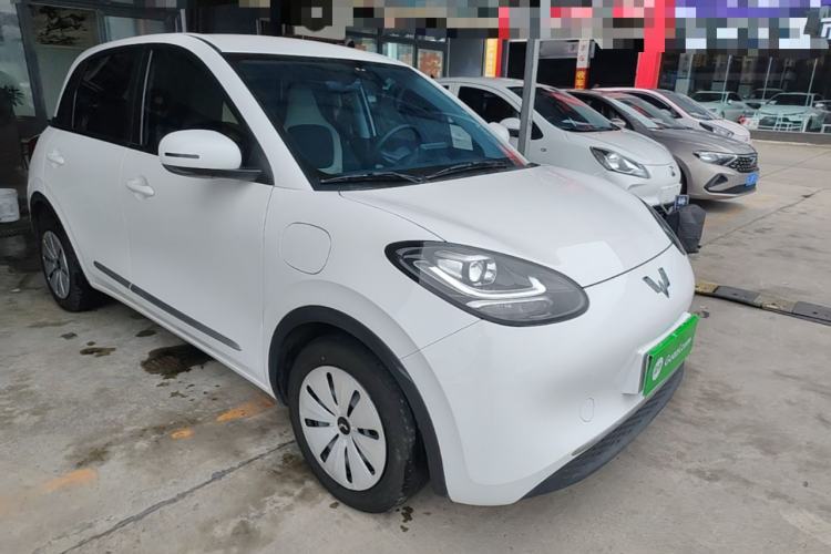 Used Wuling Bingo 2024 203km Light Edition Front Right 45 Deg