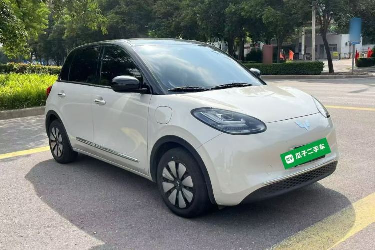 Used Wuling Bingo 2024 333 km Enjoyment Version Front Right 45 Deg