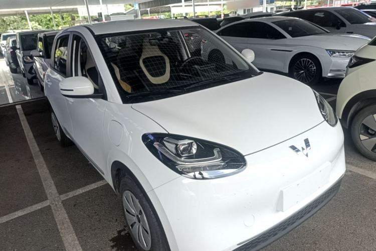 Used Wuling Bingo 2024 203km Light Edition Front Right 45 Deg