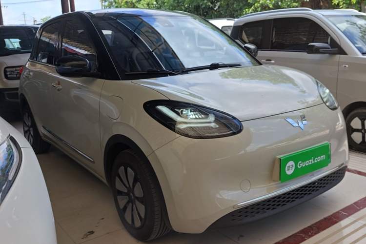 Used Wuling Bingo 2024 333 km Enjoyment Version Front Right 45 Deg