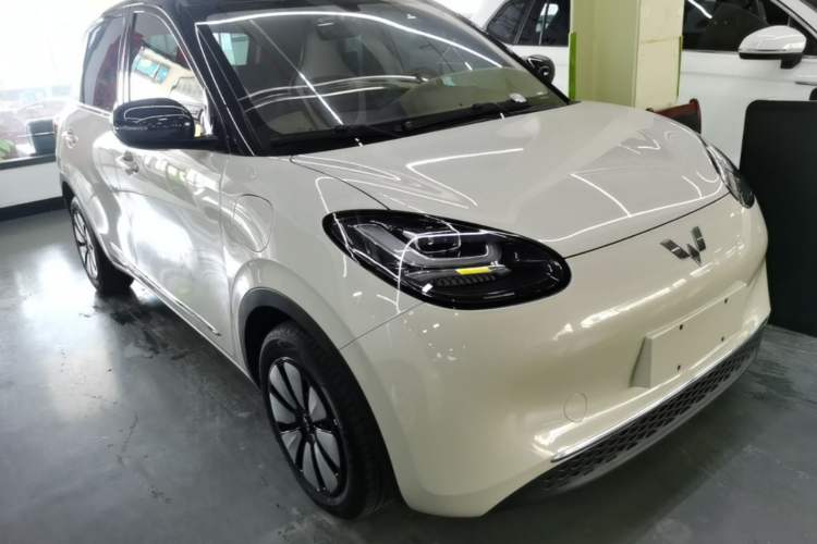 Used Wuling Bingo 2024 333 km Lingxi Connected Version Front Right 45 Deg