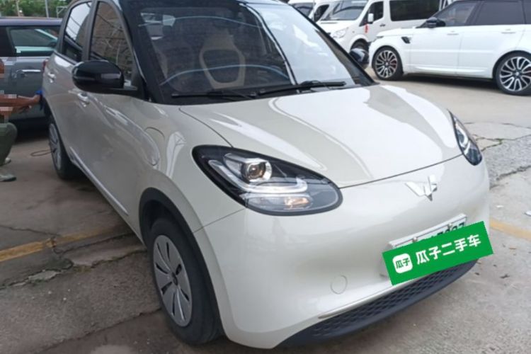 Used Wuling Bingo 2024 203km Light Edition Front Right 45 Deg