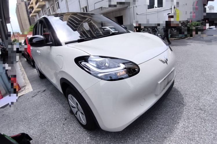 Used Wuling Bingo 2024 203km Light Edition Front Right 45 Deg