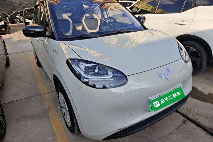 Used Wuling Bingo 2024 203km Light Edition Front Right 45 Deg
