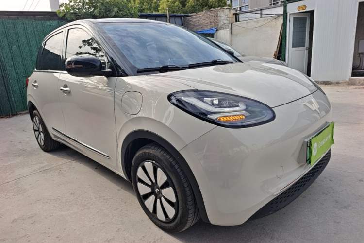 Used Wuling Bingo 2024 333 km Enjoyment Version Front Right 45 Deg