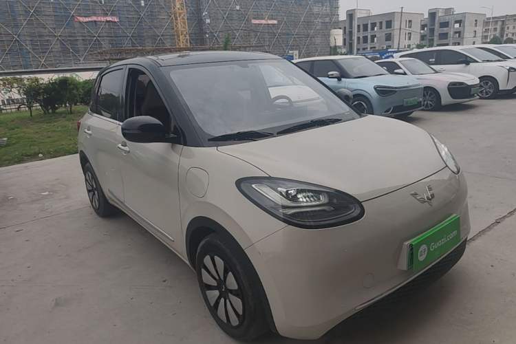 Used Wuling Bingo 2024 333 km Enjoyment Version Front Right 45 Deg