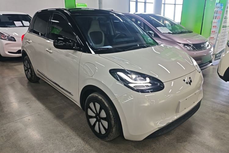 Used Wuling Bingo 2024 333 km Enjoyment Version Front Right 45 Deg