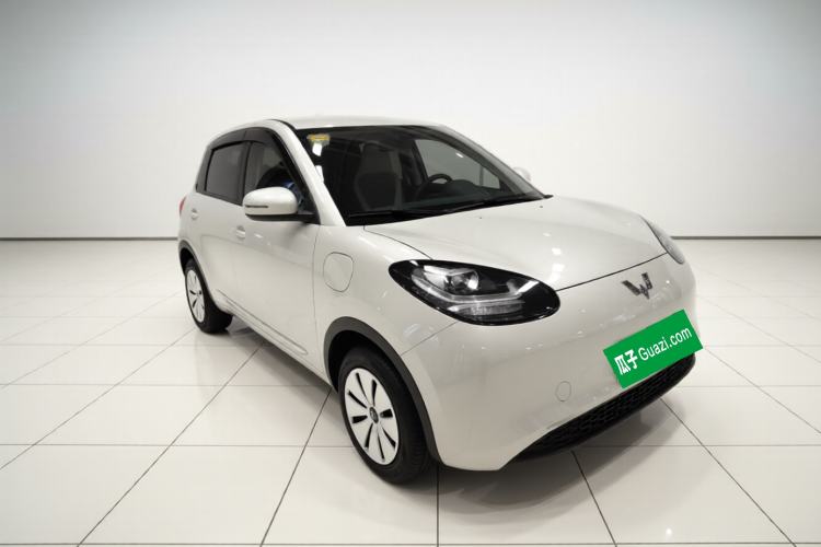 Used Wuling Bingo 2024 203km Light Edition Front Right 45 Deg
