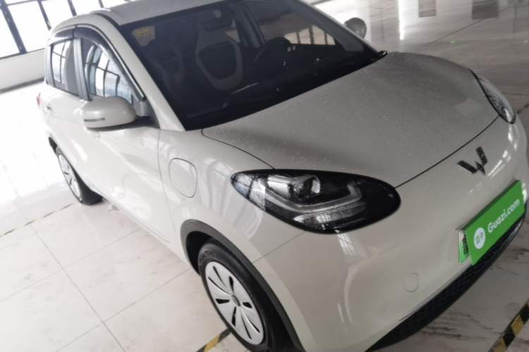 Used Wuling Bingo 2024 203km Light Edition Front Right 45 Deg