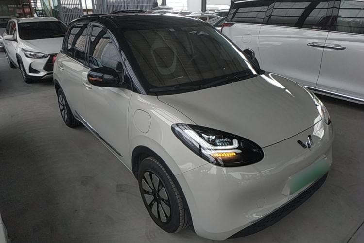 Used Wuling Bingo 2024 333 km Lingxi Connected Version Front Right 45 Deg