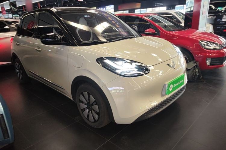 Used Wuling Bingo 2024 333 km Enjoyment Version Front Right 45 Deg