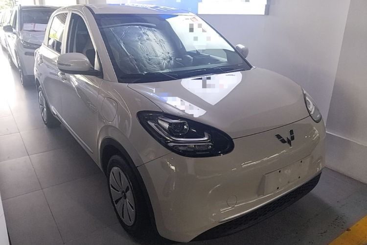 Used Wuling Bingo 2024 203km Light Edition Front Right 45 Deg