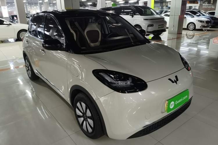 Used Wuling Bingo 2024 333 km Enjoyment Version Front Right 45 Deg