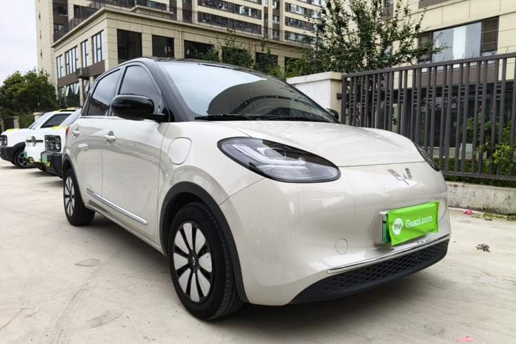Used Wuling Bingo 2024 333 km Enjoyment Version Front Right 45 Deg