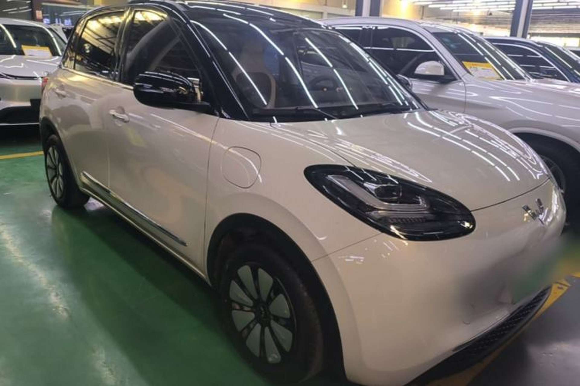 Used Wuling Bingo 2024 333 km Lingxi Connected Version Front Right 45 Deg