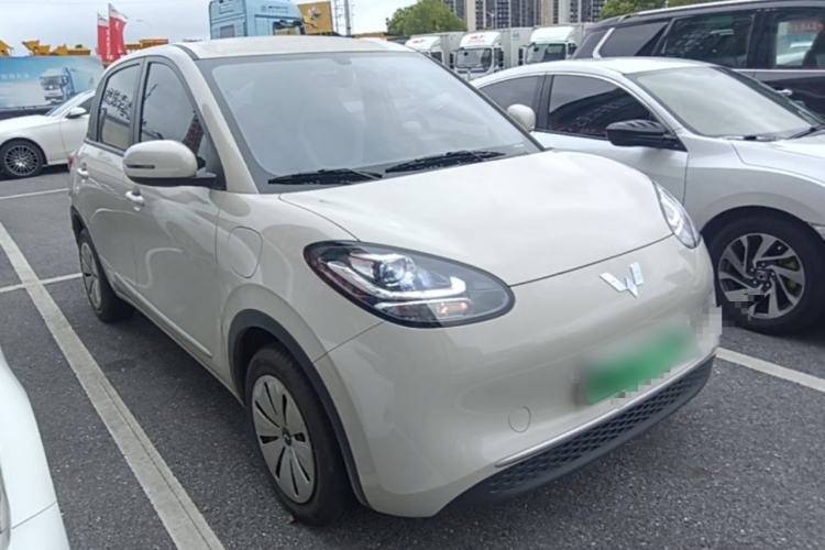 Used Wuling Bingo 2024 203km Light Edition Front Right 45 Deg