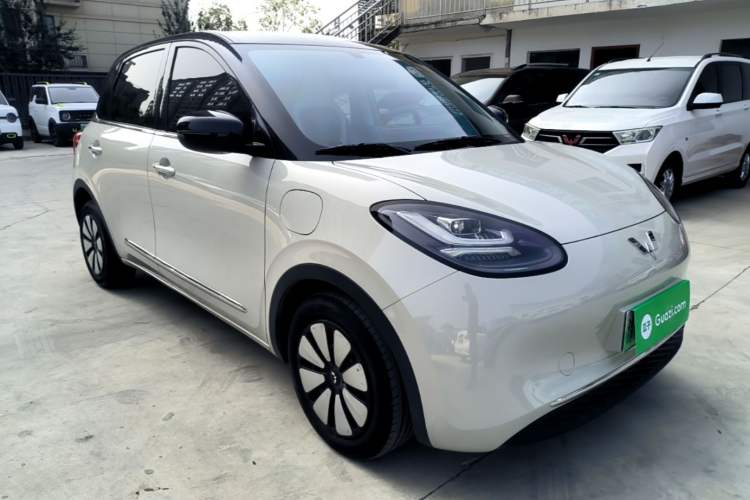 Used Wuling Bingo 2024 333 km Enjoyment Version Front Right 45 Deg
