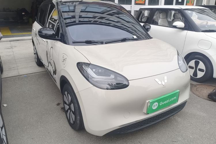 Used Wuling Bingo 2024 333 km Enjoyment Version Front Right 45 Deg