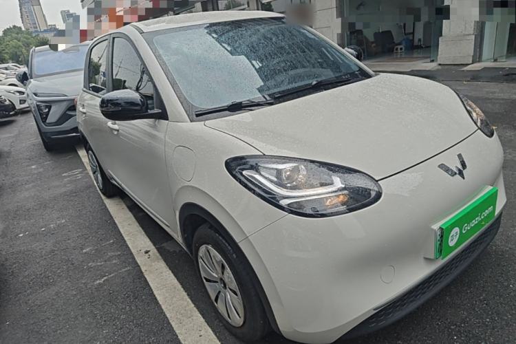 Used Wuling Bingo 2024 203km Light Edition Front Right 45 Deg