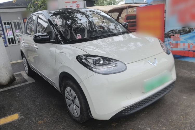 Used Wuling Bingo 2024 203km Light Edition Front Right 45 Deg