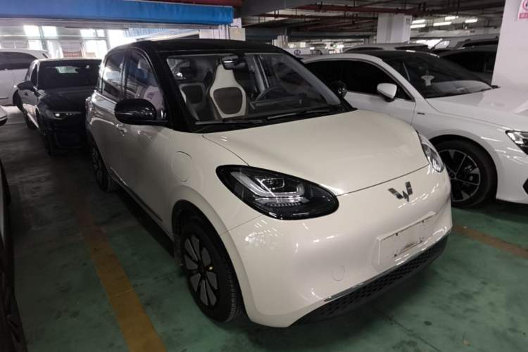 Used Wuling Bingo 2024 333 km Enjoyment Version Front Right 45 Deg