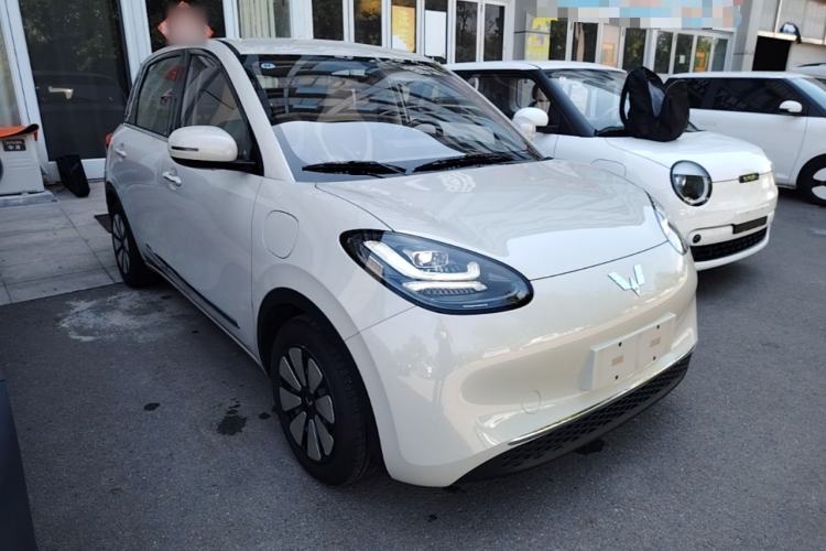 Used Wuling Bingo 2024 333 km Enjoyment Version Front Right 45 Deg