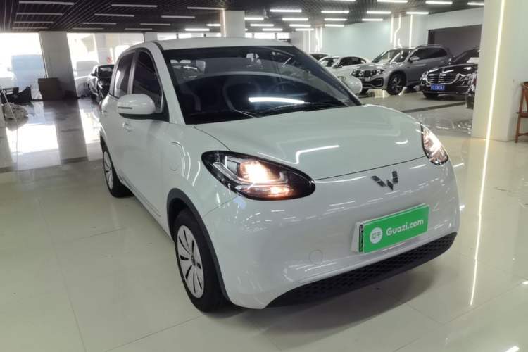 Used Wuling Bingo 2024 203km Light Edition Front Right 45 Deg