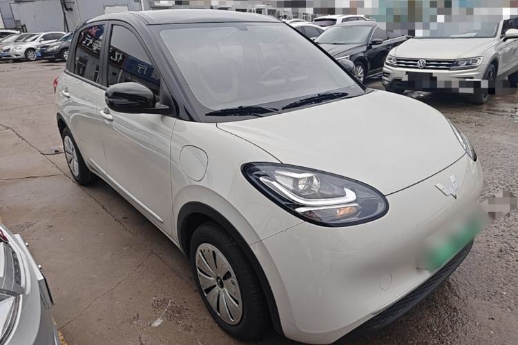 Used Wuling Bingo 2024 203km Light Edition Front Right 45 Deg