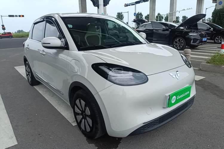 Used Wuling Bingo 2024 333 km Enjoyment Version Front Right 45 Deg