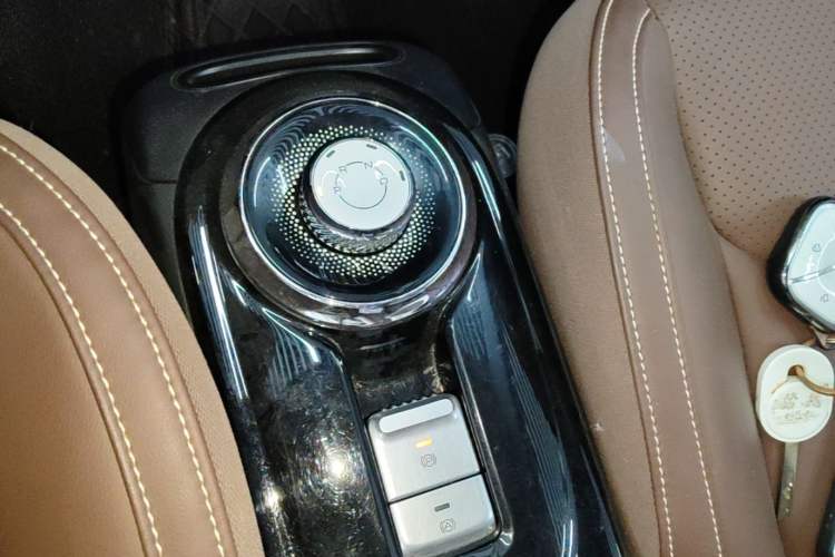 Used Wuling Bingo 2024 333 km Lingxi Connected Version Gear Lever