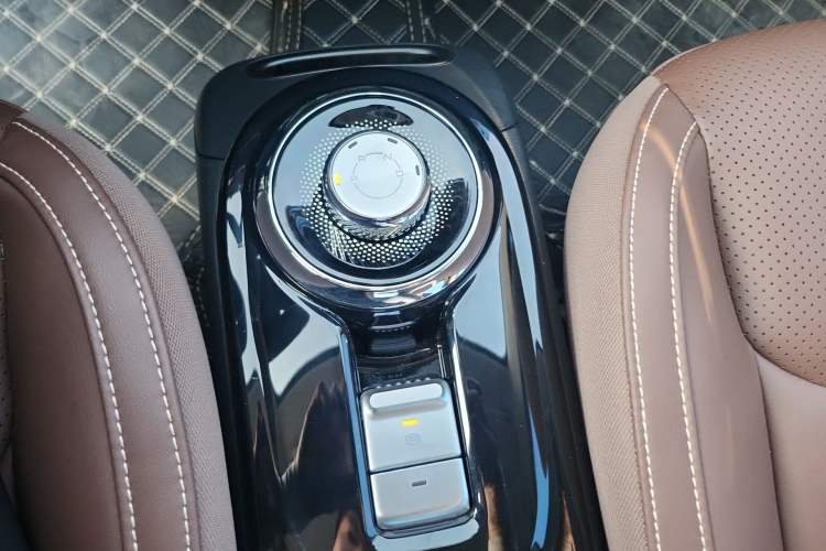 Used Wuling Bingo 2024 333 km Enjoyment Version Gear Lever