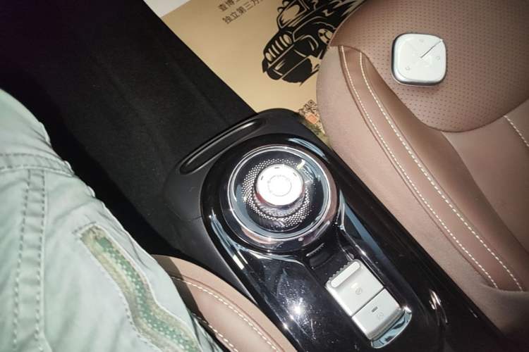 Used Wuling Bingo 2024 410 km Lingxi Deluxe Edition Gear Lever