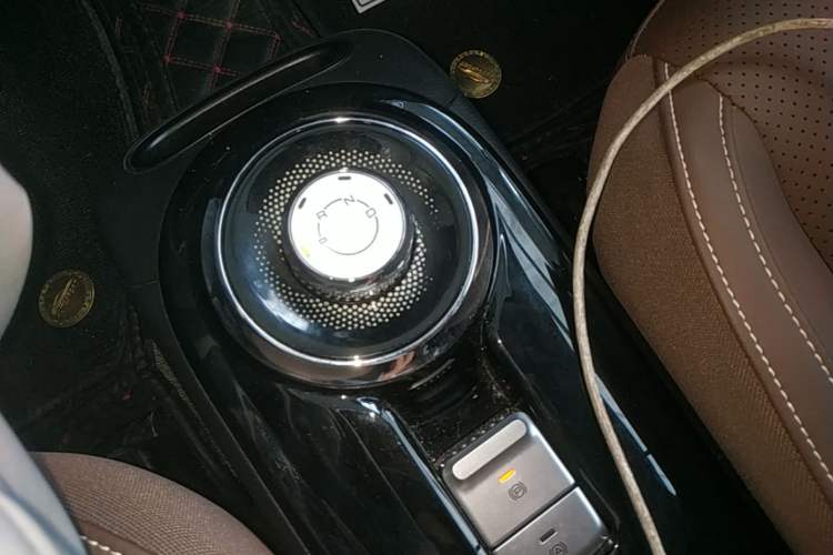 Used Wuling Bingo 2024 333 km Lingxi Connected Version Gear Lever