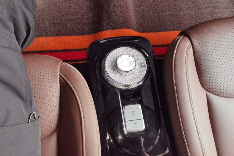Used Wuling Bingo 2024 333 km Lingxi Connected Version Gear Lever