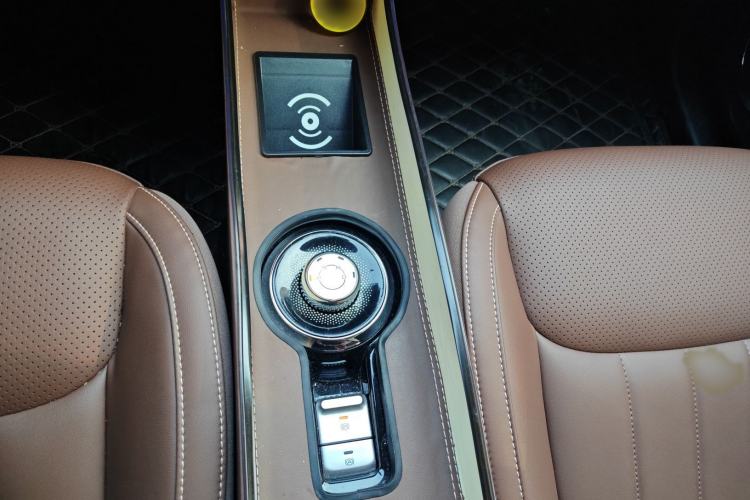 Used Wuling Bingo 2024 333 km Lingxi Connected Version Gear Lever