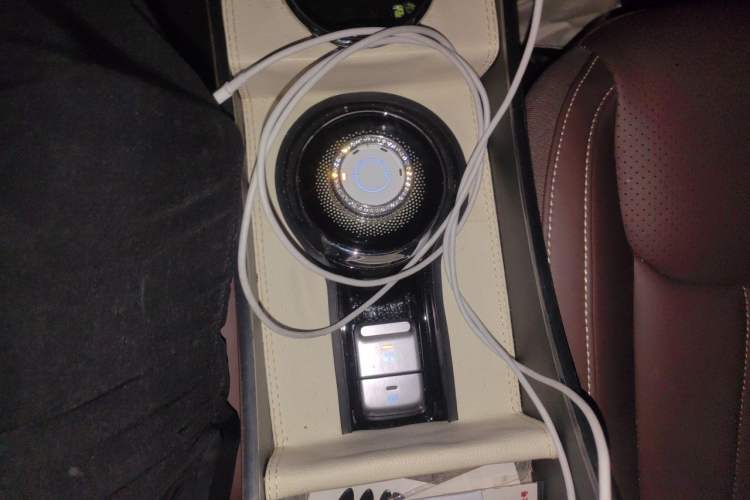 Used Wuling Bingo 2024 333 km Lingxi Connected Version Gear Lever