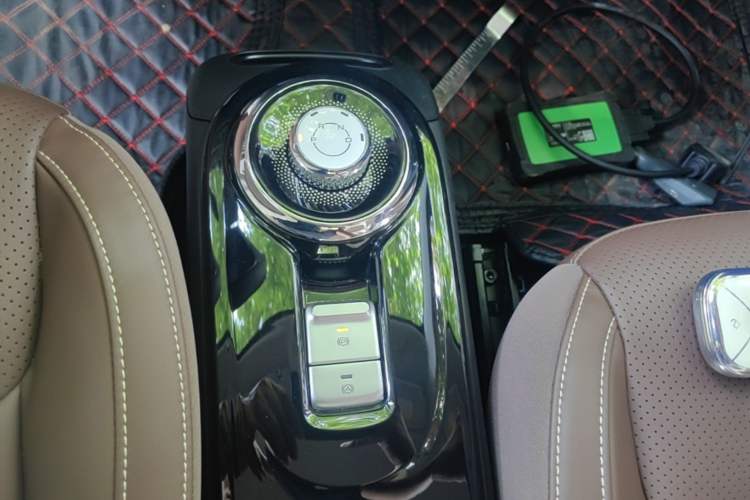 Used Wuling Bingo 2024 333 km Lingxi Connected Version Gear Lever