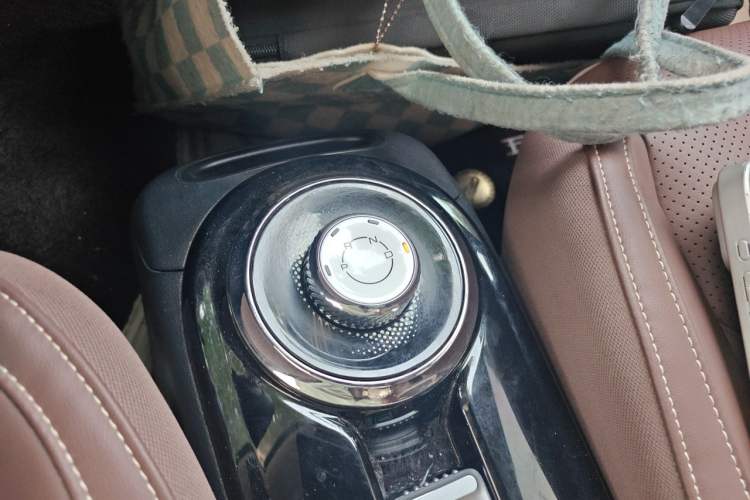 Used Wuling Bingo 2024 333 km Enjoyment Version Gear Lever