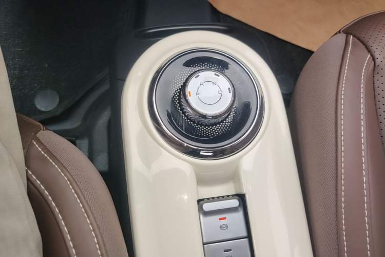 Used Wuling Bingo 2024 333 km Enjoyment Version Gear Lever