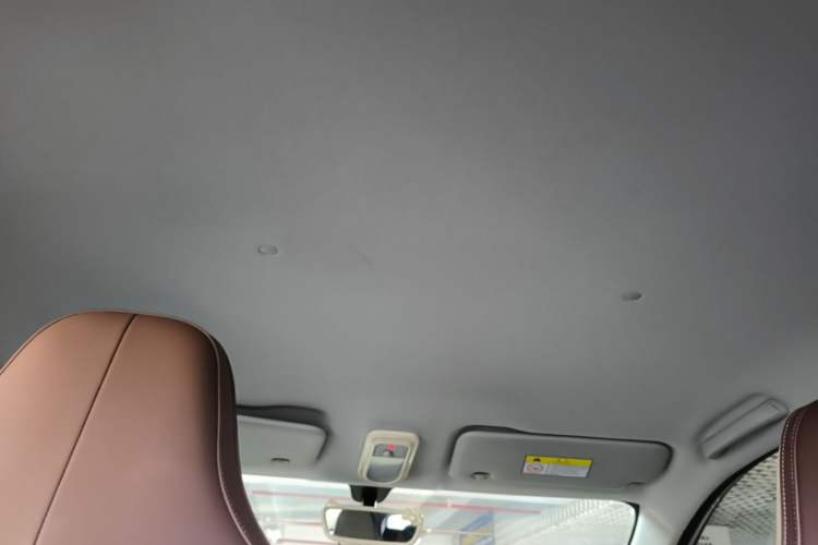 Used Wuling Bingo 2024 333 km Enjoyment Version Headliner