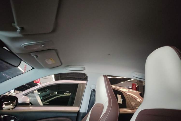 Used Wuling Bingo 2024 410 km Lingxi Deluxe Edition Headliner