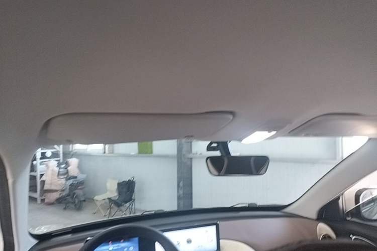 Used Wuling Bingo 2024 333 km Enjoyment Version Headliner