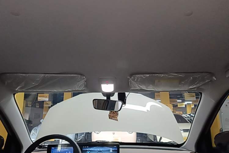 Used Wuling Bingo 2024 333 km Enjoyment Version Headliner