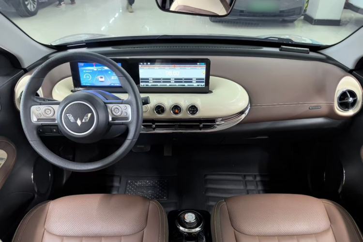 Used Wuling Bingo 2024 333 km Enjoyment Version Interior 1