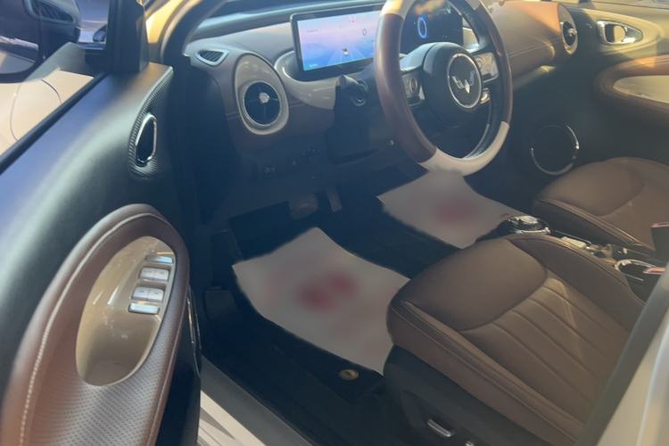 Used Wuling Bingo 2024 333 km Lingxi Connected Version Interior 1