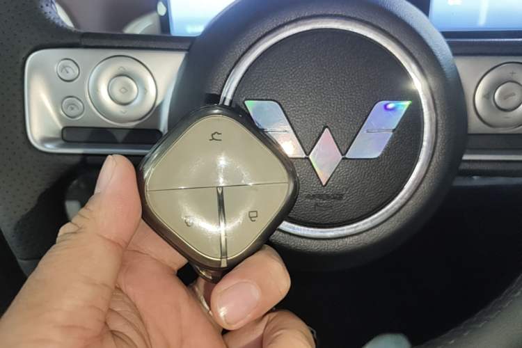 Used Wuling Bingo 2024 333 km Lingxi Connected Version Interior 1